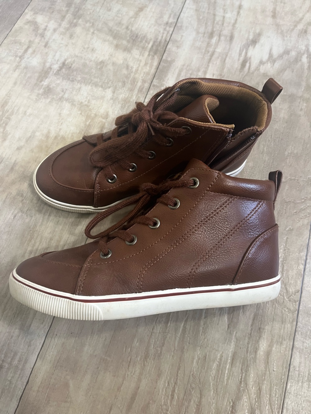 Cat & Jack Boys sneakers